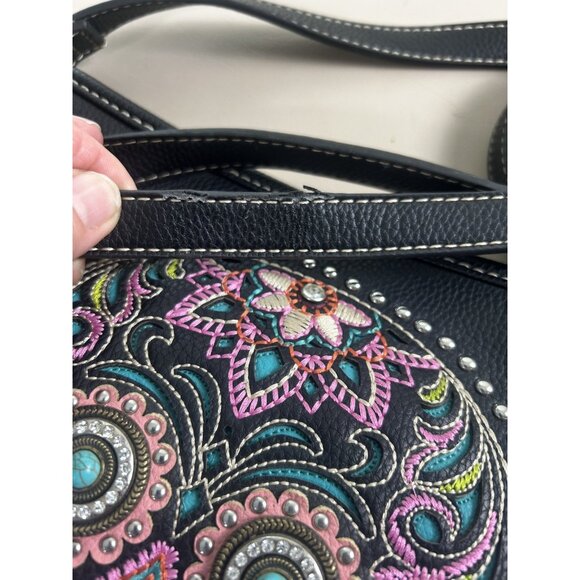 Montana West Sugar Skull Collection Black Conceal Carry Crossbody Embroidered - Picture 14 of 15